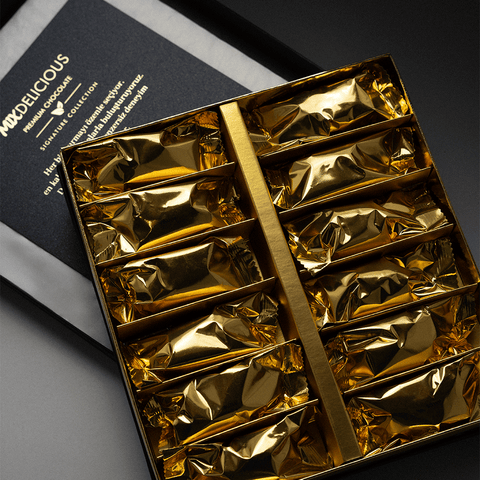 Sütlü Çikolata Kaplı Hurma ve Kavrulmuş Badem - 12'li Premium Box